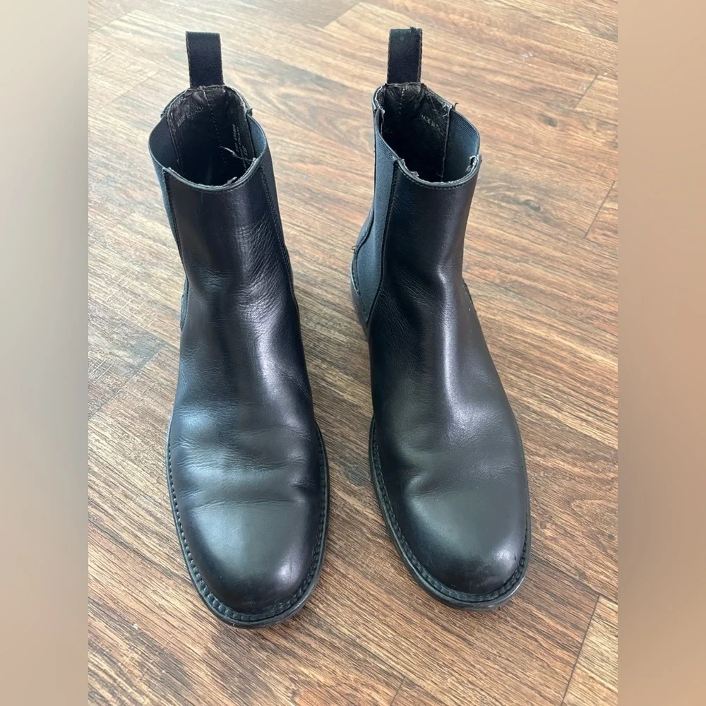 BANANA REPUBLIC Men's Black Dwen Leather Boots Size 8.5